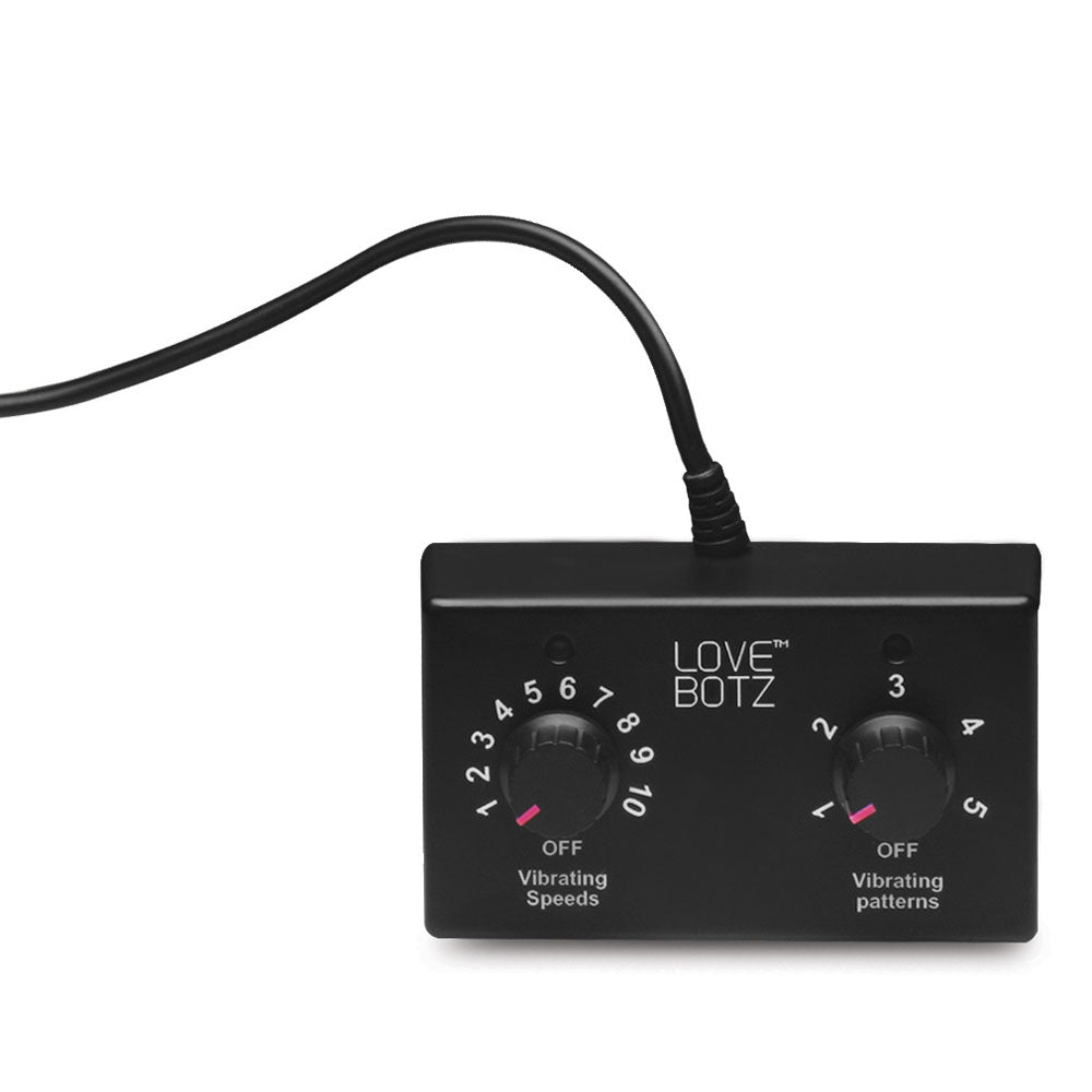 Love Botz 50 X Saddle Pro Sex Machine Mains Powered Machine With 4 Attachments