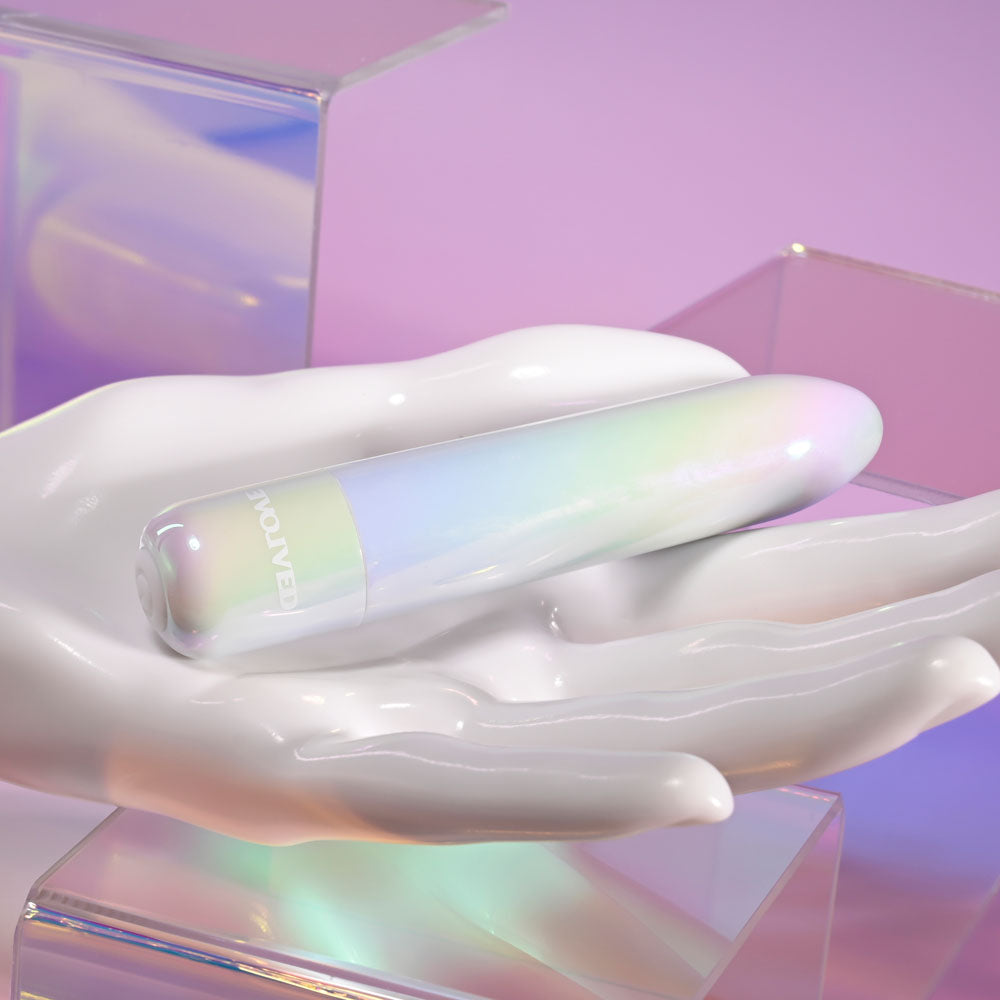 Evolved Easy Does It Pearlescent White 10 Cm Usb Rechargeable Bullet