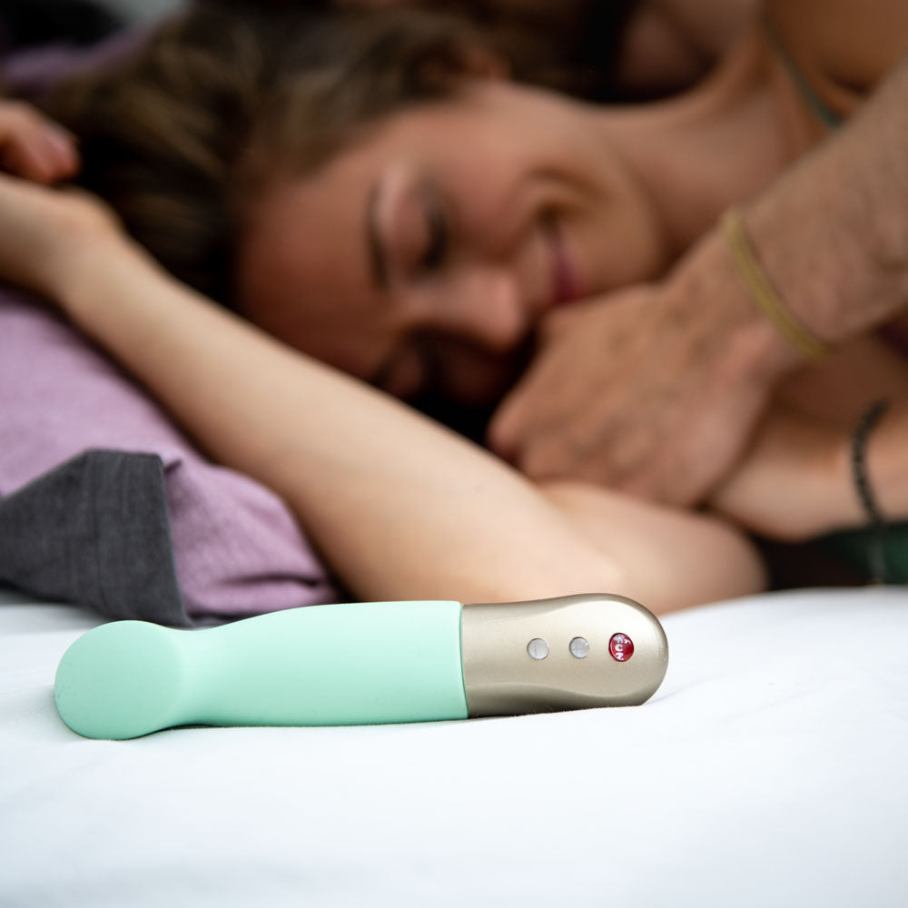 Fun Factory Sundaze Pistachio Pistachio Green 17.5 Cm Usb Rechargeable Thrusting Vibrator