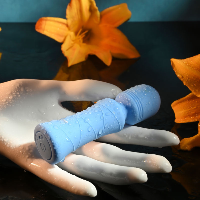 Evolved Out Of The Blue Blue 10.5 Cm Usb Rechargeable Mini Massager Wand