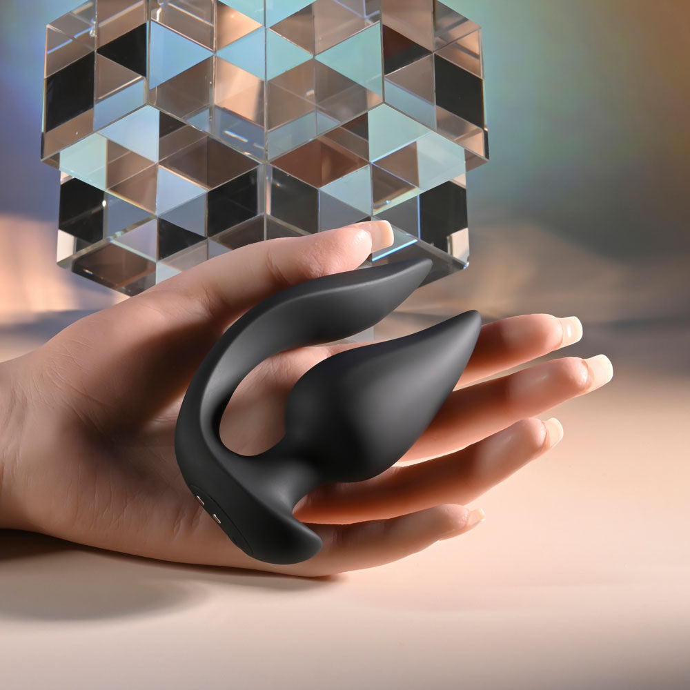 Evolved The Genie Black 11.2 Cm Usb Rechargeable Vibrating Plug With Wireless Remote