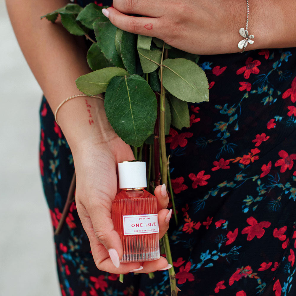 Eye Of Love One Love Pheromone Perfume 50 Ml Rose Scented Pheromone Perfume For Women To Attract Men 50 Ml Spray