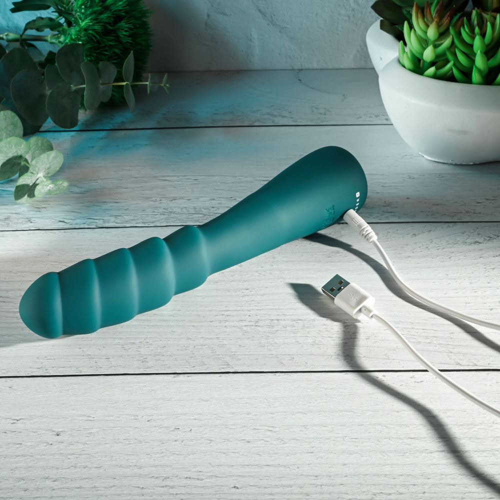 Gender X Scorpion Green 21.2 Cm Usb Rechargeable Vibrator