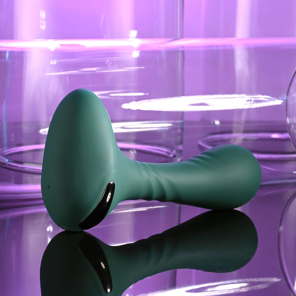 Gender X Goes Anywhere Green 12.4 Cm Usb Rechargeable Vibrator