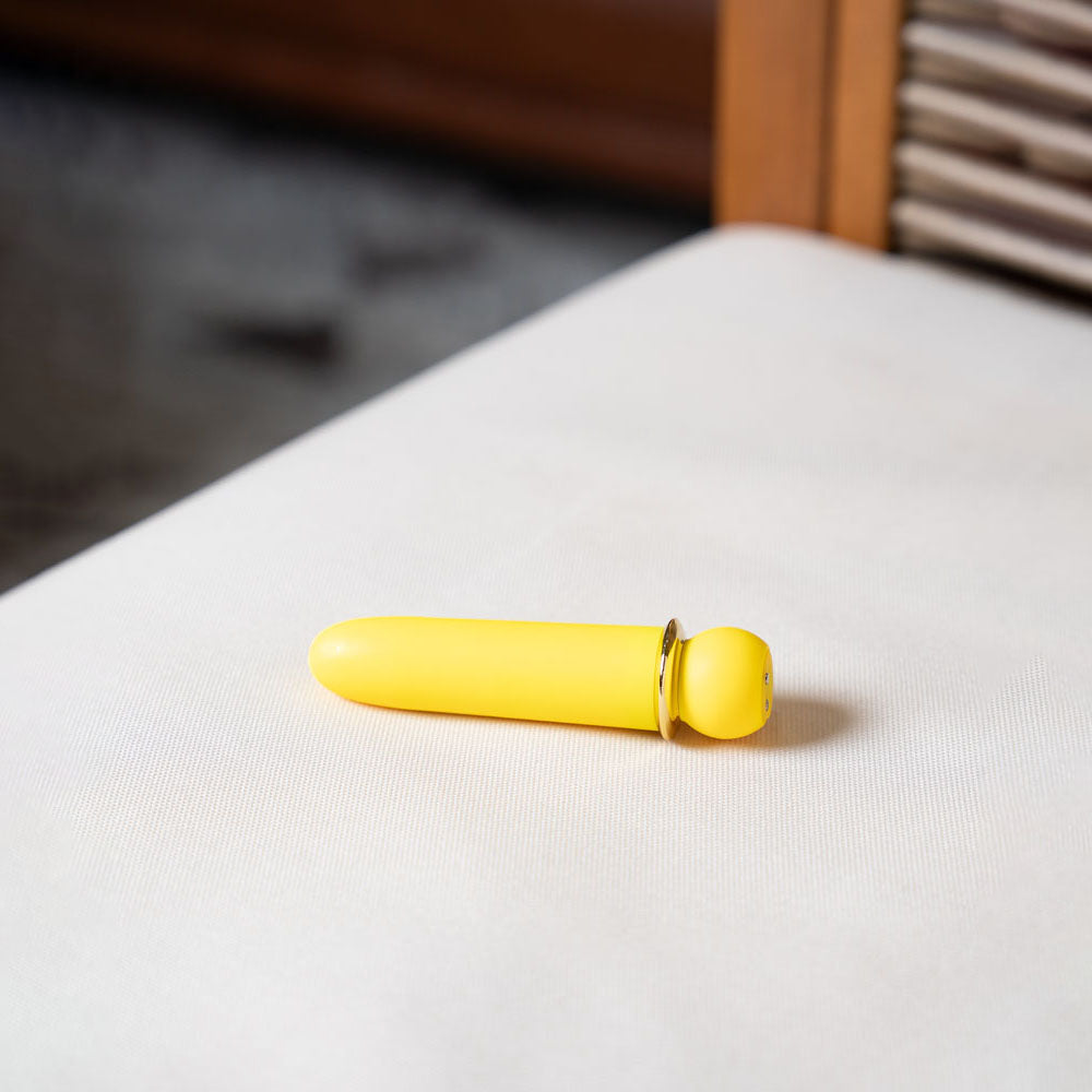 Maia Jaguar Yellow Yellow 10.1 Cm Usb Rechargeable Bullet