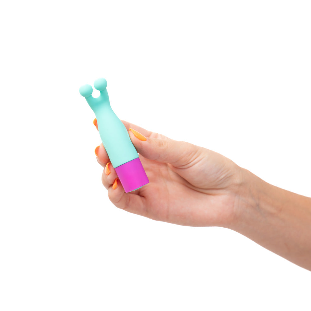 Maia Maci Light Blue 8.9 Cm Usb Rechargeable Bullet