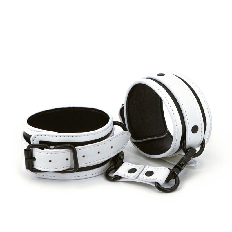 Glo Bondage Ankle Cuff Glow In Dark Restraint