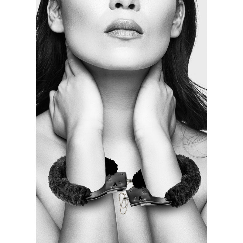 Ouch! Black & White Beginner's Furry Hand Cuffs Black Restraints