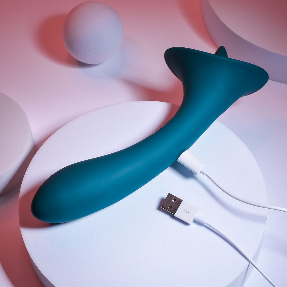 Playboy Pleasure True Indulgence Teal 21.3 Cm Usb Rechargeable Vibrator With Flicking Tip