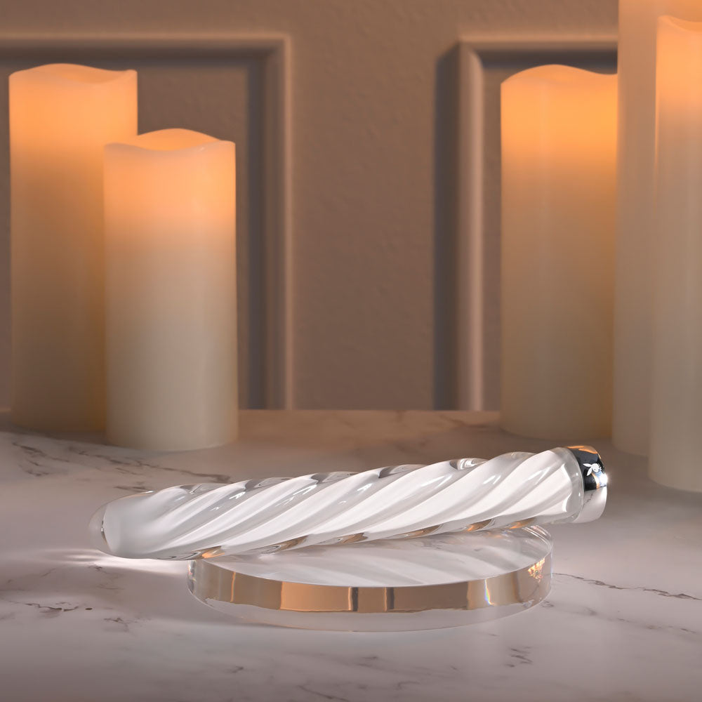 Playboy Pleasure In A Twist White Glass 17.5 Cm Usb Rechargeable Vibrator